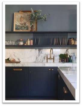 Blue-black wall in kitchen 